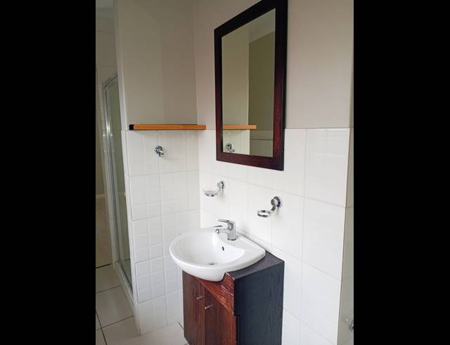 3 BEDROOM FREESTANDING TO LET IN NOORDRAND